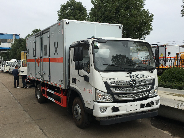 歐馬可5噸爆破器材運(yùn)輸車(chē)