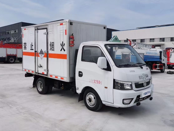 東風(fēng)途逸雜項(xiàng)物品廂式運(yùn)輸車(chē)