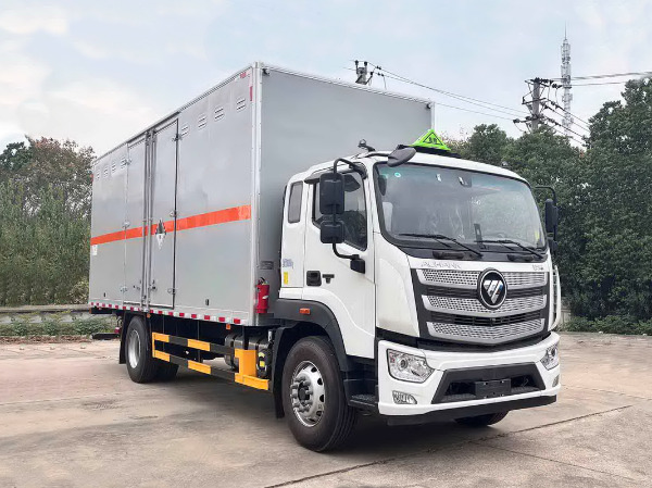 福田歐航雜項(xiàng)危險(xiǎn)物品廂式運(yùn)輸車(chē)