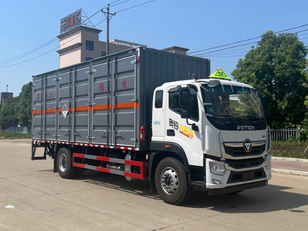 奧鈴大黃蜂雜項(xiàng)物品廂式運(yùn)輸車(chē)