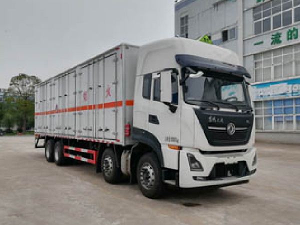 東風(fēng)天龍易燃固體廂式運輸車