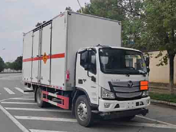 歐馬可5米2爆破器材運(yùn)輸車(chē)