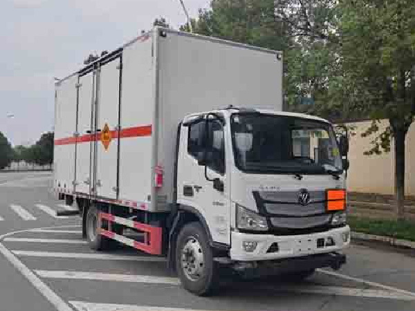 歐馬可5米5爆破器材運(yùn)輸車