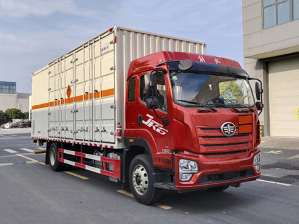 解放JK6爆破器材運(yùn)輸車(chē)