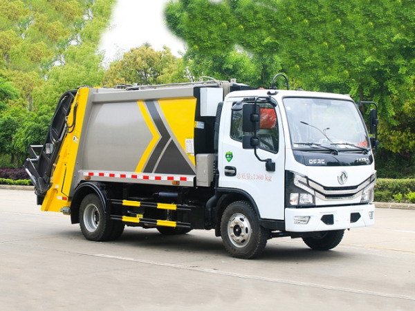 東風(fēng)多利卡壓縮式垃圾車（7立方）